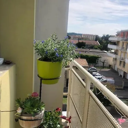 Balcon, Place De Parking, Centre * Valence (Drome)