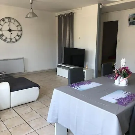 Balcon, Place De Parking, Centre Apartment *