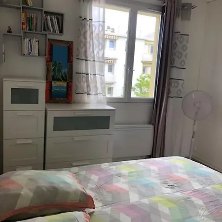 Balcon, Place De Parking, Centre *